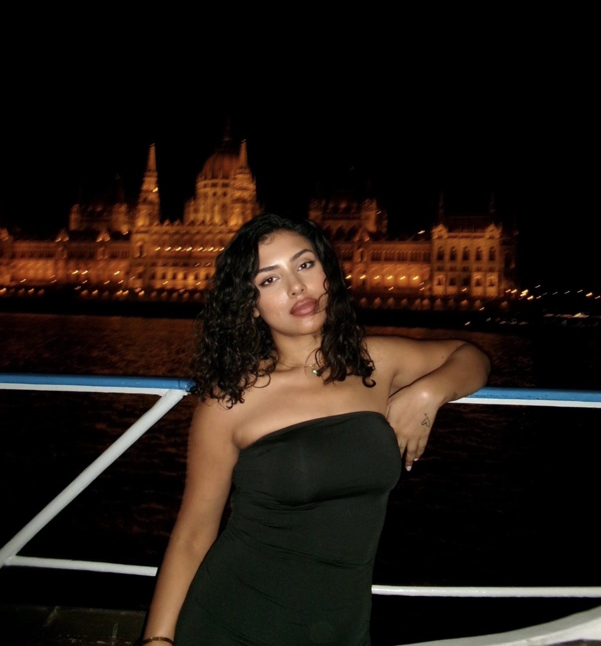 Elle Liana in Budapest